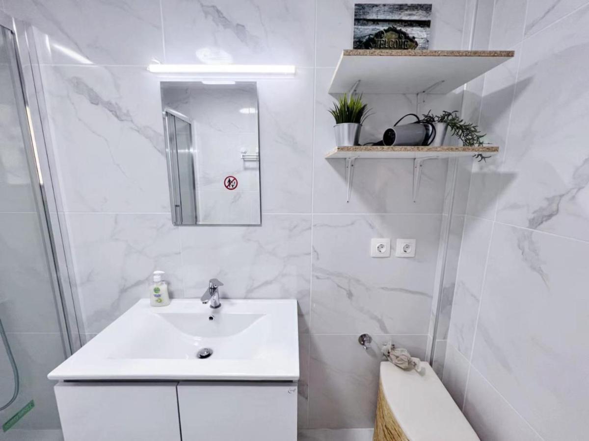 Wsd Faliro New 1Bd Apartment With Bal Near Alimos Marina 아테네 외부 사진